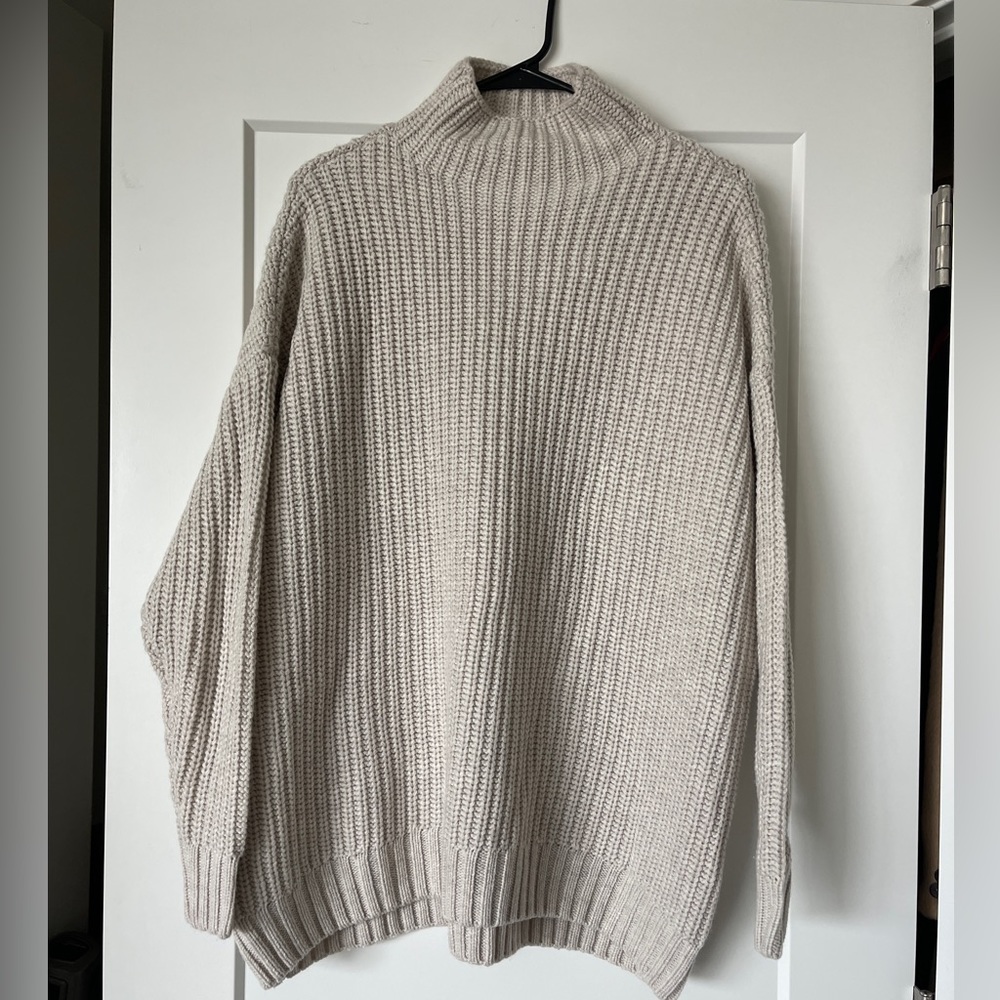 DISSH SWEATER